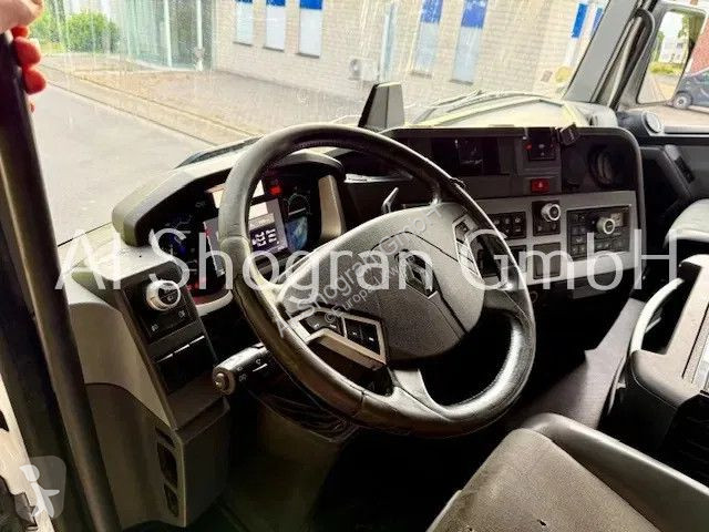 شاحنة مقطورة Renault T480...