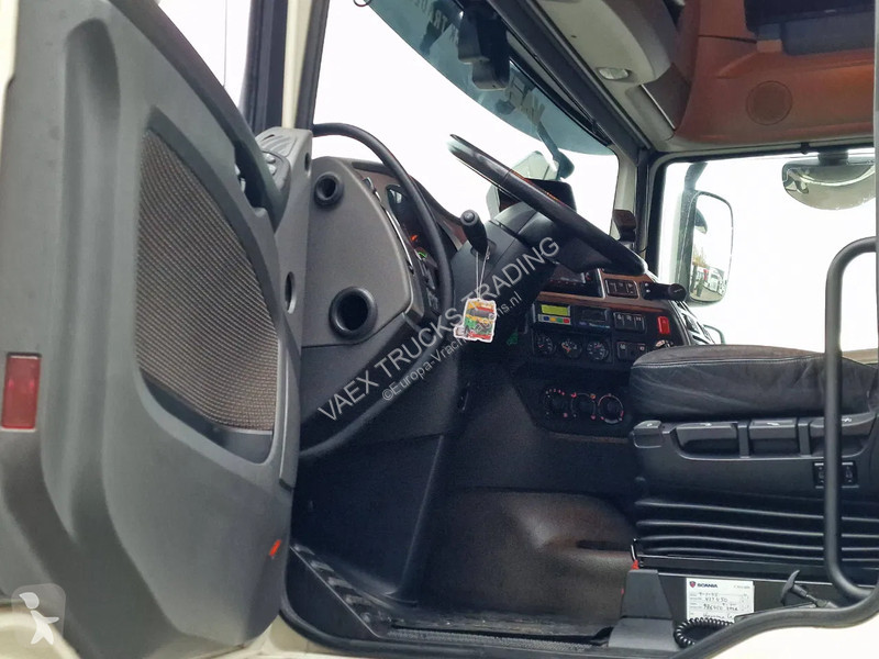 شاحنة DAF 440 SuperSpaceCab 6x2*4 - 2 deck...