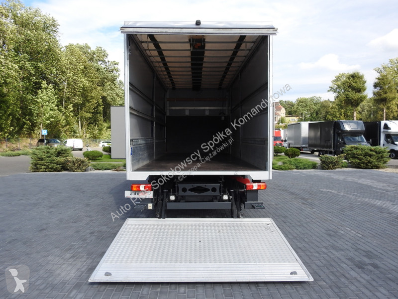 شاحنة Mercedes 1221 ATEGO