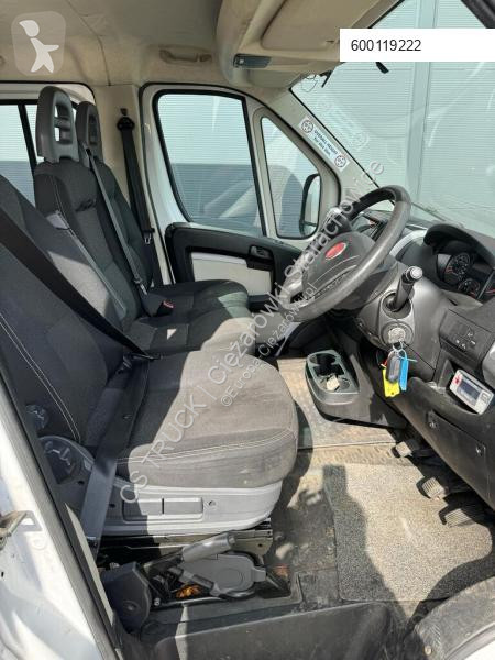 Samochód dostawczy Fiat 130