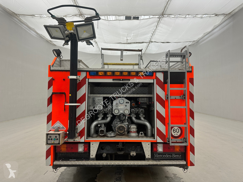 شاحنة Mercedes 1124