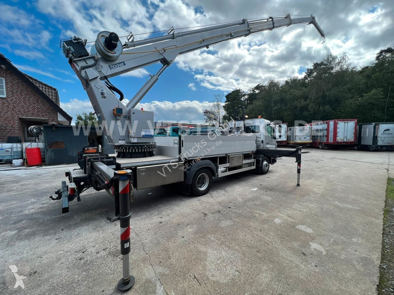 شاحنة Mercedes 1223 4x2 Böcker-Dachdeckerkran