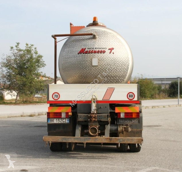 شاحنة Mercedes 3243