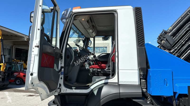 Vrachtwagen Iveco 410