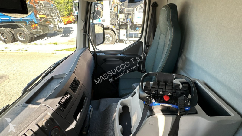 شاحنة Volvo FE350 6x2