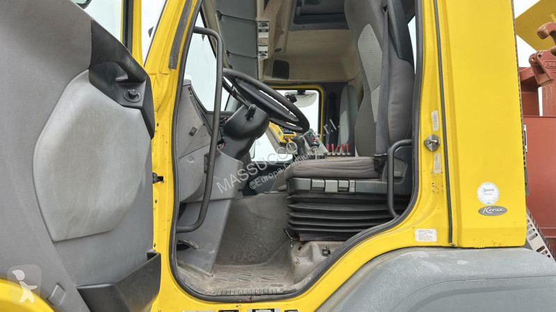 شاحنة Renault 370 DCI 6x4