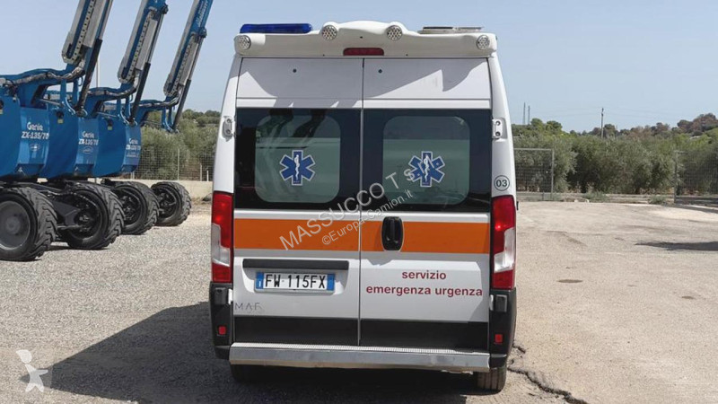 شاحنة Fiat DUCATO AMBULANZA