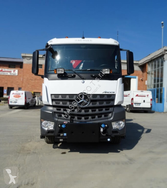 شاحنة Mercedes 3348K - 6X4