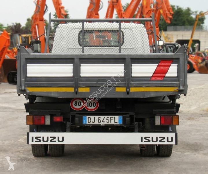 Грузовик Isuzu NQR175.75