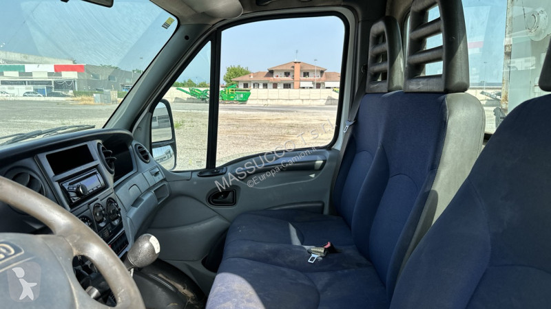شاحنة Iveco - 29L 12