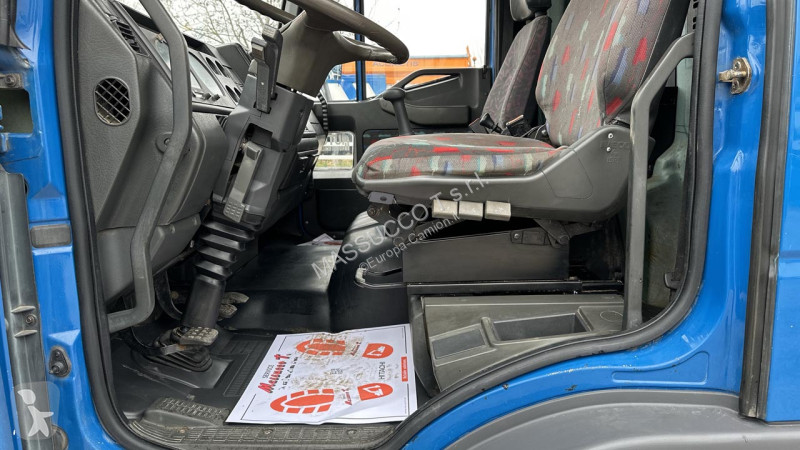 شاحنة Iveco Tector