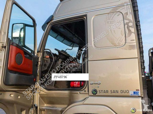 شاحنة Volvo 477