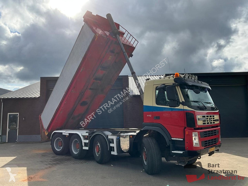 Lastbil Terberg FM2000-T 8x8 Euro 5 met 22,1m3...
