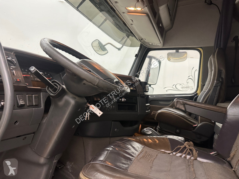 شاحنة Volvo 700 - 6x4