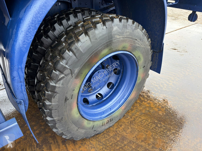 شاحنة Mercedes 4X4 blue