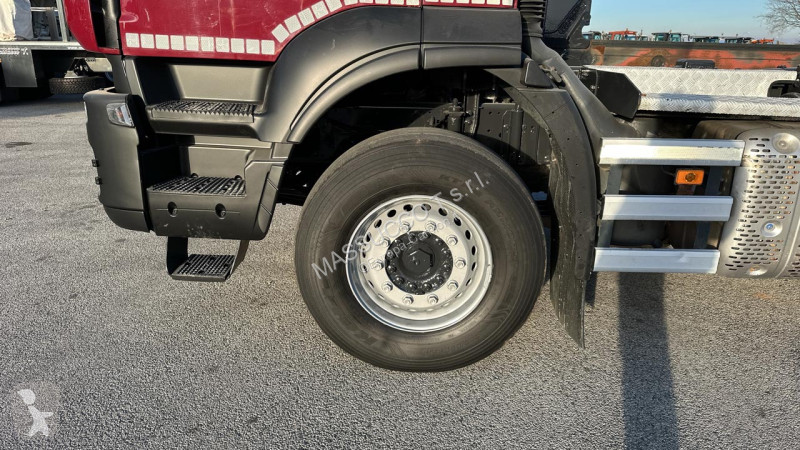 Camion Iveco TRAKKER 450 6x4