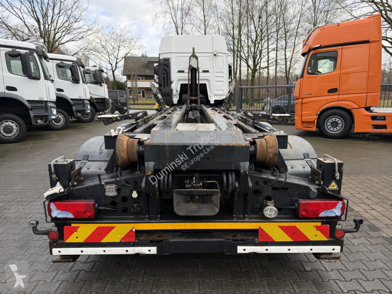 شاحنة MAN TGS 35.420 8X2-6 Haken/ Silo M-TEC...