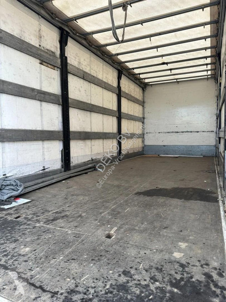 Camion Mercedes 1218 bakwagen met laadklep 2000kg!