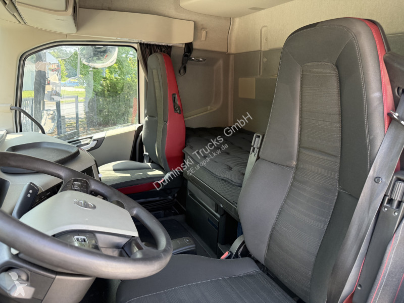 Trattore Stradale Volvo FH500 6X2 Kran HMF 2620...