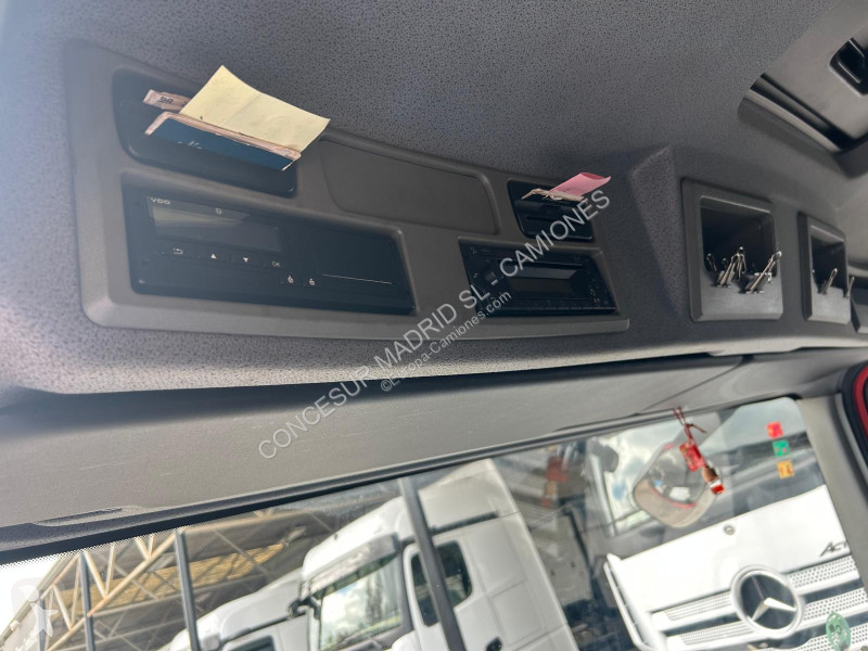 شاحنة Mercedes  1218 LNR