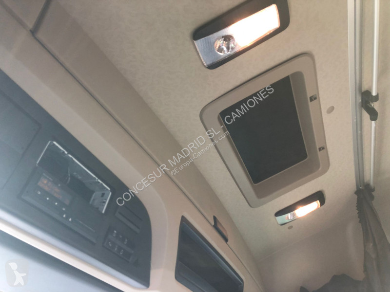 شاحنة Mercedes  2648 L CHASIS + BDF