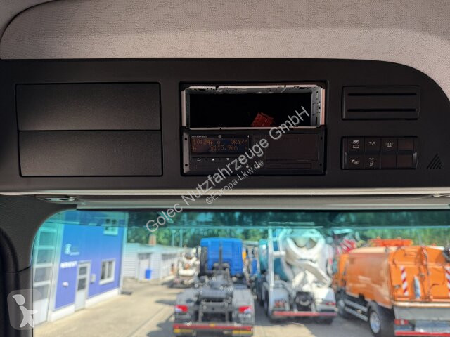 Camion Mercedes AROCS 1843 4x2 Kipper Kran...