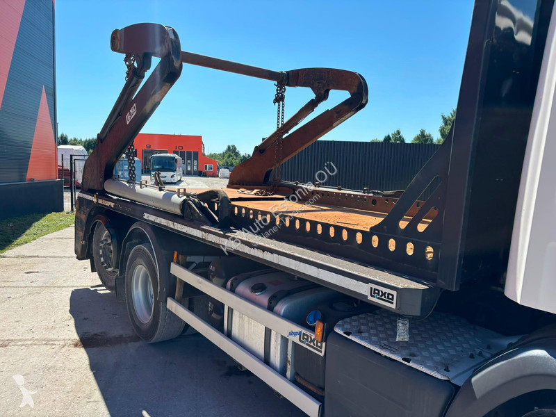 شاحنة Scania P 320 6x2*4 AXO D186VA-2 / PATFORM...