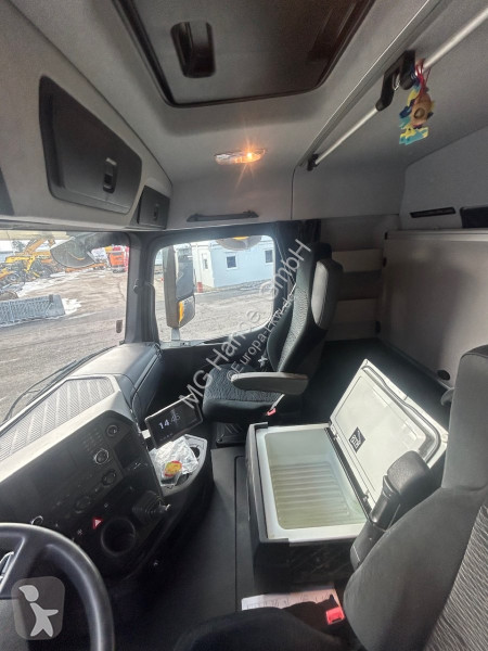 شاحنة Mercedes Arocs 4151, 8x4...