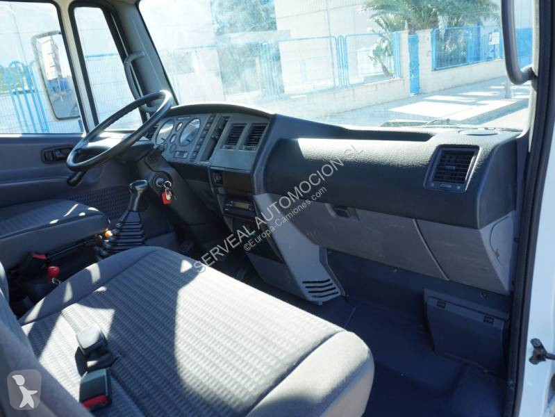 شاحنة Nissan