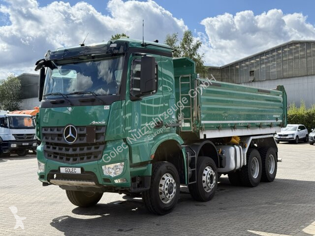 شاحنة Mercedes Arocs 4145 8X6 Kipper Schwarzmüller