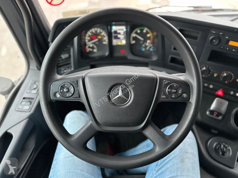 Camion Mercedes 4148AK BB 8x8 Kipper 33m³ 3x...