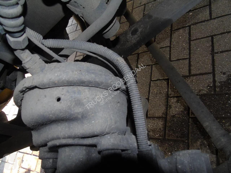 شاحنة Volvo 14.210 + ATP/FRC + CARRIER + LIFT +...