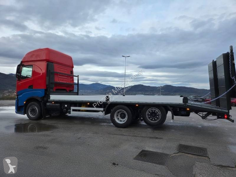 شاحنة Iveco