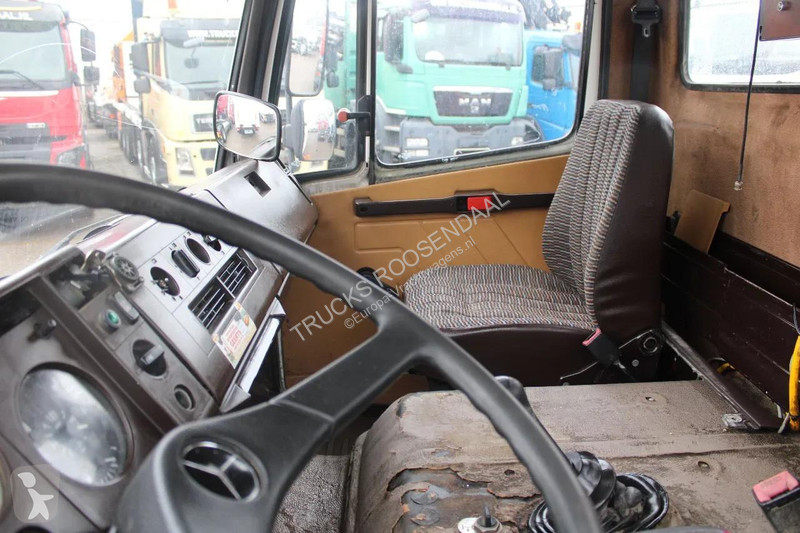 شاحنة Mercedes 1320 + 15 meter pomp concrete +...