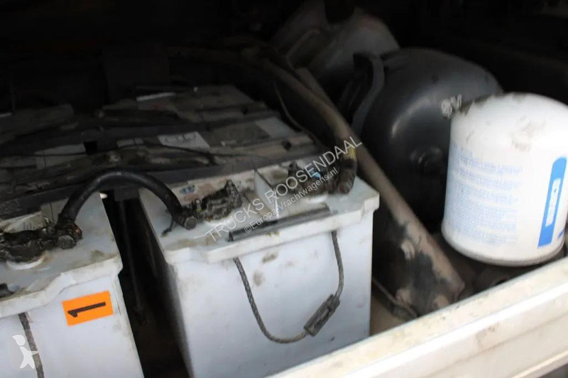 شاحنة Mercedes 2633 + 6x2 + euro 5 + manual