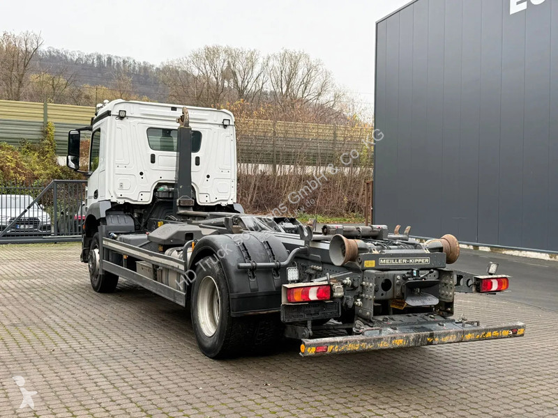 شاحنة Mercedes 1832 Mercedes-Benz 1832 L 4x2...
