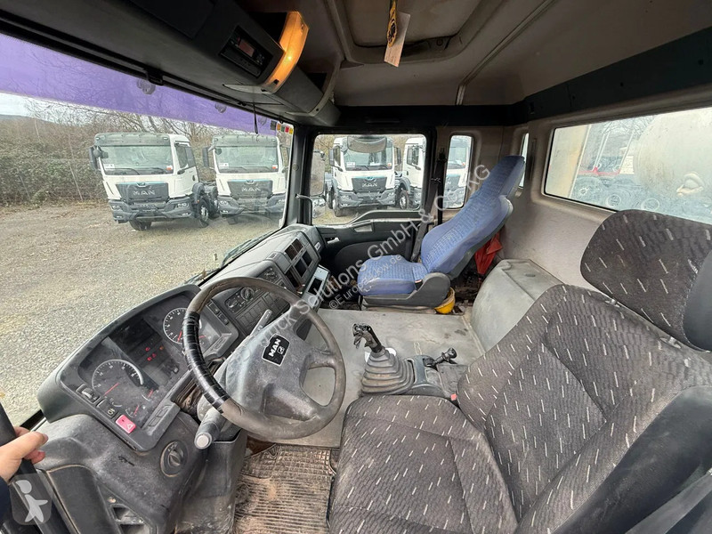 شاحنة MAN 35.360 MAN TGM 35.360 8x4 Liebherr 10m³