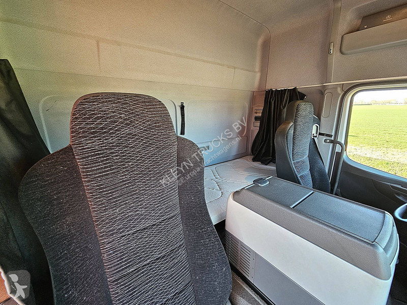 شاحنة Mercedes ATEGO 1221 WB 356 ADR AIRCO