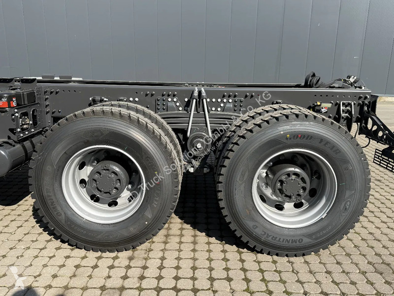 شاحنة Renault K480 K480 8X4 MultiLift 25s61