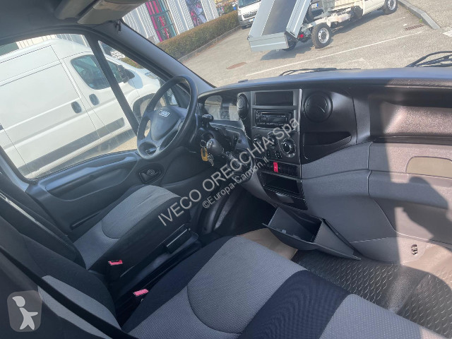شاحنة Iveco DAILY 35C15