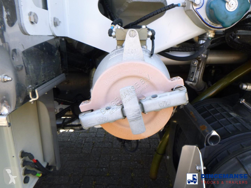 شاحنة Renault 270 dxi 4x2 fuel tank 13.7 m3 / 4...
