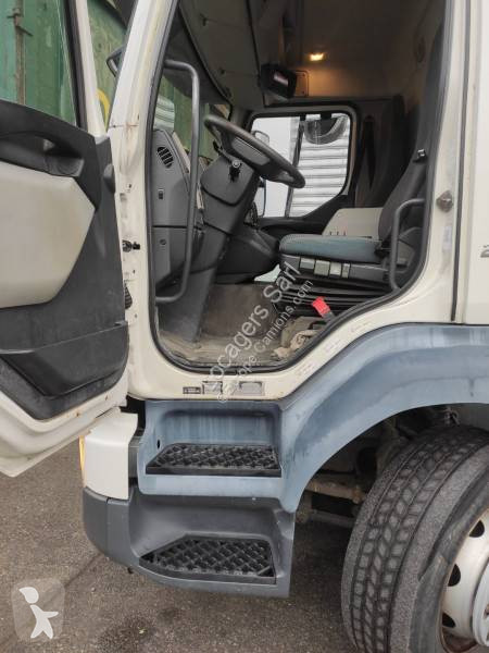 شاحنة Volvo