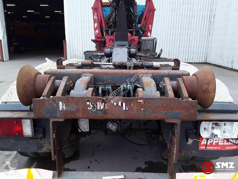 شاحنة Renault 420 hook/crane