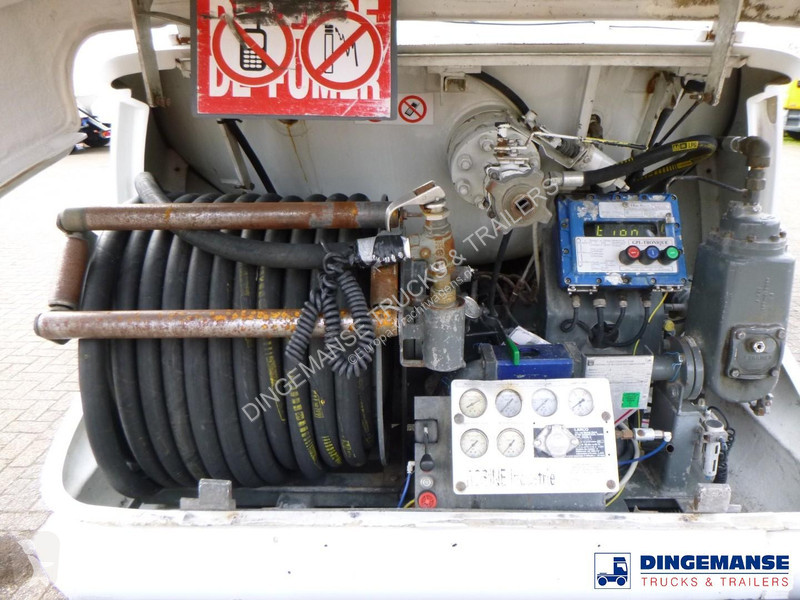 شاحنة Renault 270 dci 4x2 gas tank 18.6 m3