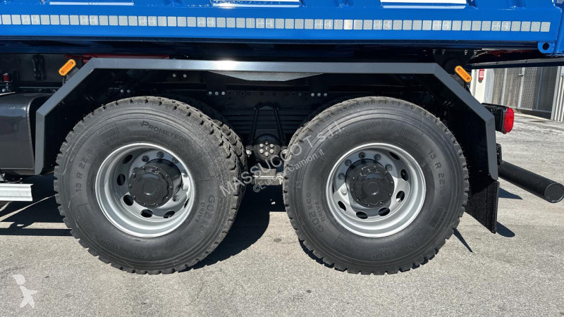 شاحنة MAN TGS 41.520 8x4