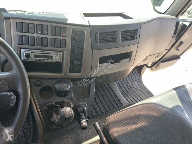 شاحنة Volvo 42.240 FLL