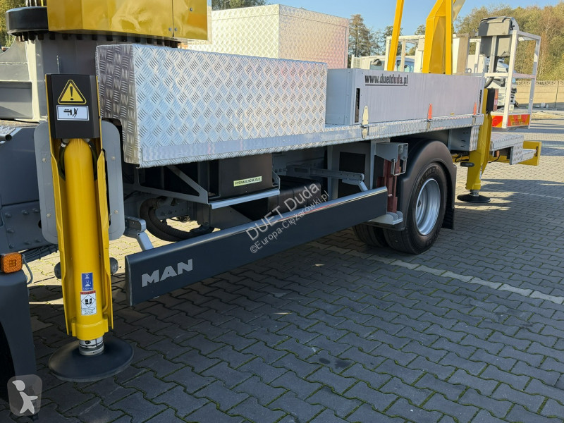 شاحنة MAN TGL 7.150 Zwyżka Ruthmann T330...