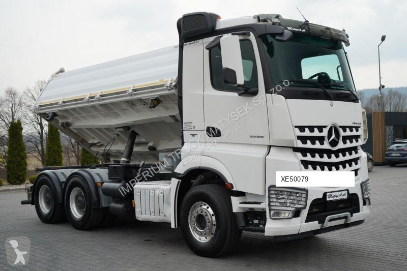 شاحنة Mercedes AROCS 2658