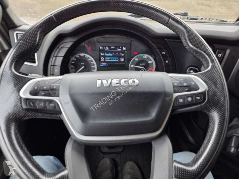 شاحنة Iveco