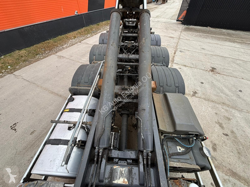 شاحنة Volvo 540 8x4/4 MEILLER PK 26 ton /...